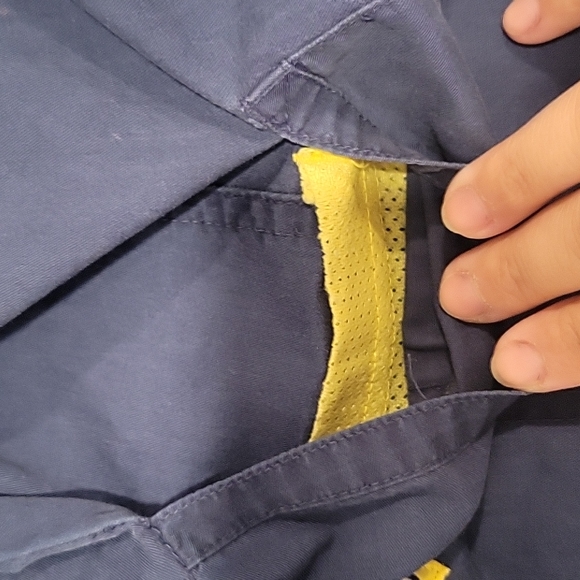 Used Wonderwink Scrub Top Size Small Faded Navy - Picture 6 of 6